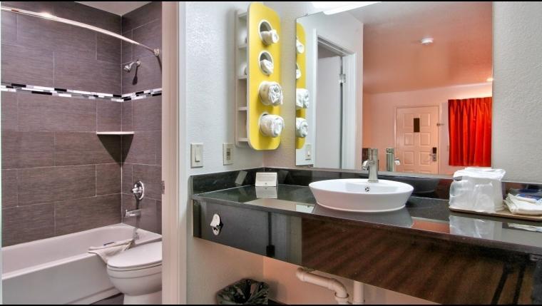 Coastal Valley Inn - Monterey Кастровилл Номер фото